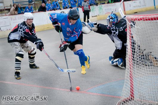 V nede�u hr�me takto!